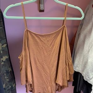 Soft and sexy tank from American Eagle🍂